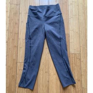 Lululemon cropped leggings